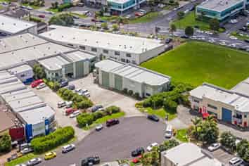 Tidy Albany Live & Work Unit - 186.2 sqm