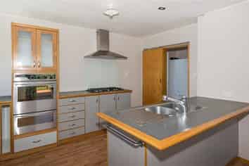 180 Middle Renwick Road, Springlands