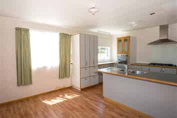 180 Middle Renwick Road, Springlands