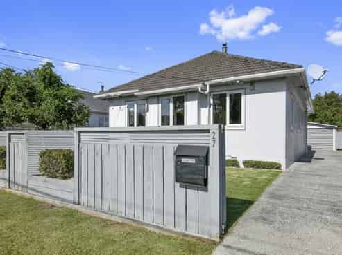 27 Kingston Street, Boulcott