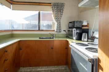 2/350 Burnett Street, Ashburton