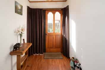 2/350 Burnett Street, Ashburton