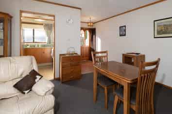 2/350 Burnett Street, Ashburton