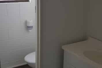 Light and Airy Hamilton East Office