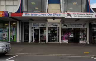 Light and Airy Hamilton East Office