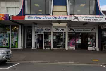 Light and Airy Hamilton East Office