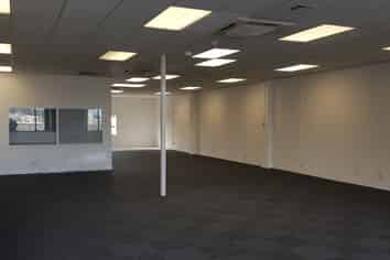 Light and Airy Hamilton East Office