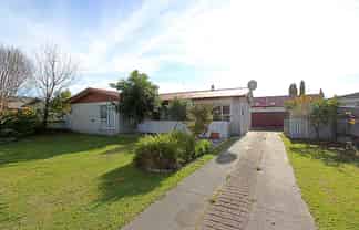 4 Gilmour Place, Taradale