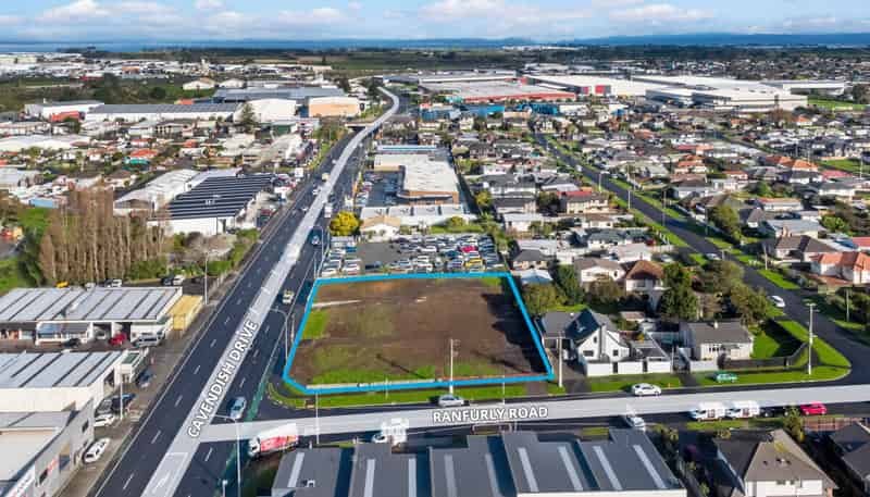 151,155 &159 Cavendish Drive, Wiri