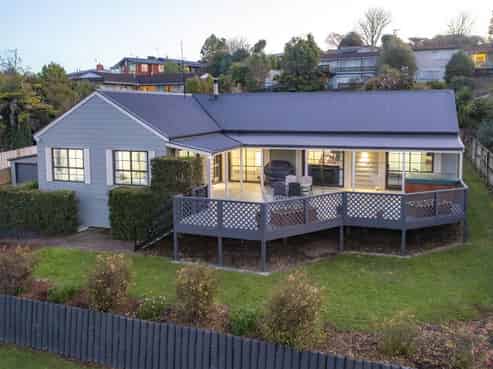 40 Exeter Street, Glenview