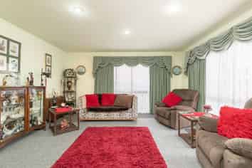 4/12 Raukawa Street, Stokes Valley