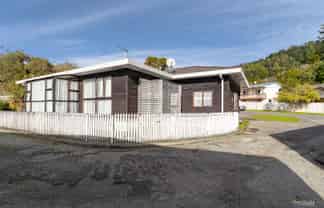 4/12 Raukawa Street, Stokes Valley