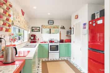 4/12 Raukawa Street, Stokes Valley