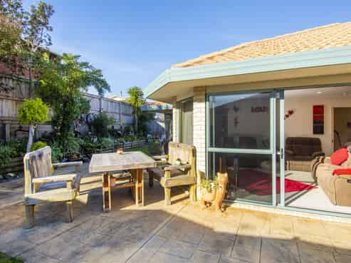 77 Santa Monica Drive, Papamoa