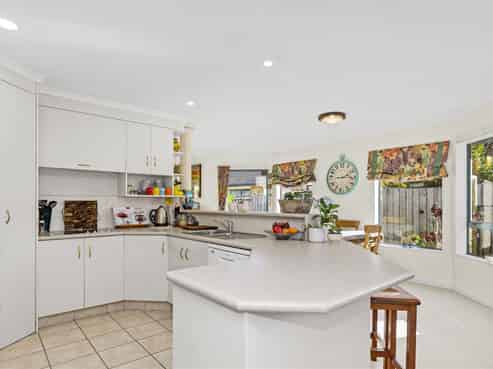 77 Santa Monica Drive, Papamoa