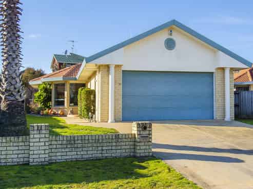 77 Santa Monica Drive, Papamoa