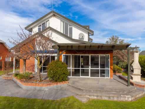 11 Logan Place, Blenheim Central