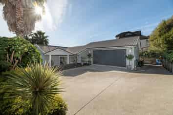 6 Te Koari Drive, Brookfield