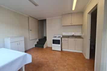 Economic Mount Eden Road