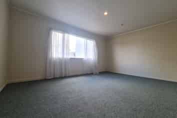 Economic Mount Eden Road