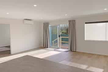 605a Queen Street West, Saint Leonards