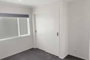 605a Queen Street West, Saint Leonards