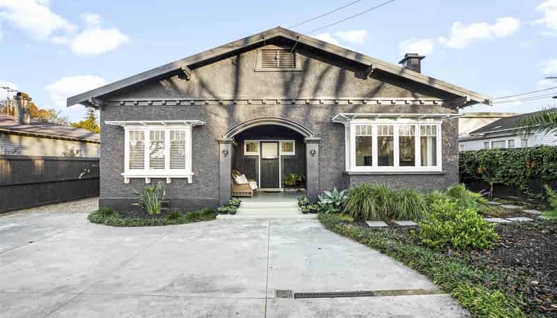 8 Stanley Street, Claudelands