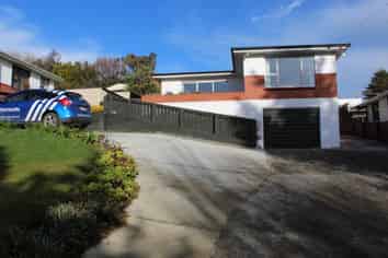 43 Stevenson Road, Concord