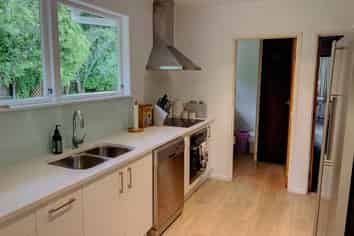 36 Wyoming Avenue, Murrays Bay