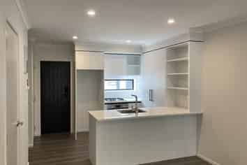 2/14 Ruakiwi Road, Hamilton Lake