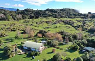 105b Abel Tasman Drive, Takaka