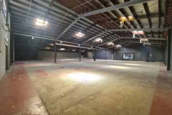 Large Newmarket Warehouse