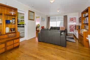 69 Raleigh Road, Northcote