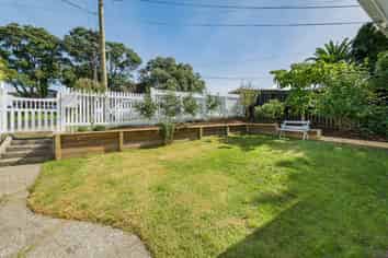 69 Raleigh Road, Northcote