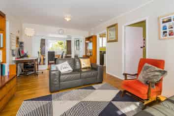 69 Raleigh Road, Northcote