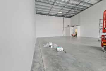 NEW BUILD WAREHOUSE - PRESENT ALL OFFERS