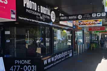 High profile retail available in Browns Bay