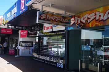High profile retail available in Browns Bay