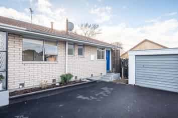 3/9A Avonhead Road, Avonhead