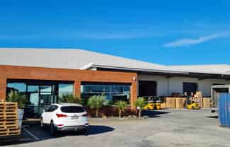 Warehouse with large yard