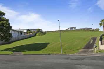 17 Holcombrooke Lane, Welcome Bay