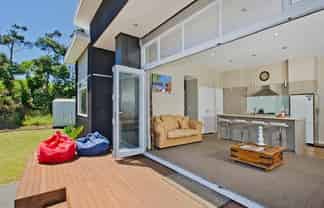 17 Seabreeze Road, Mangawhai Heads