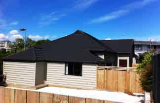 Room D/121 Tristram Street, 