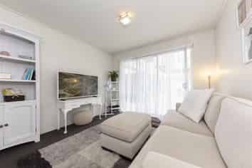 126/287 Onehunga Mall, Onehunga