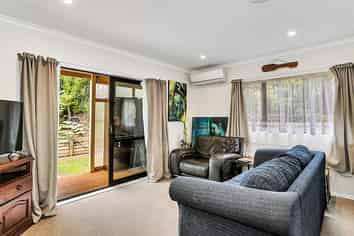 51 Christmas Road, Manurewa