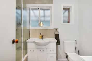 51 Christmas Road, Manurewa