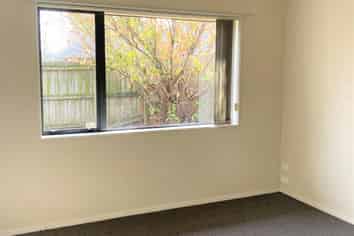 16 Old Park Place, Takanini