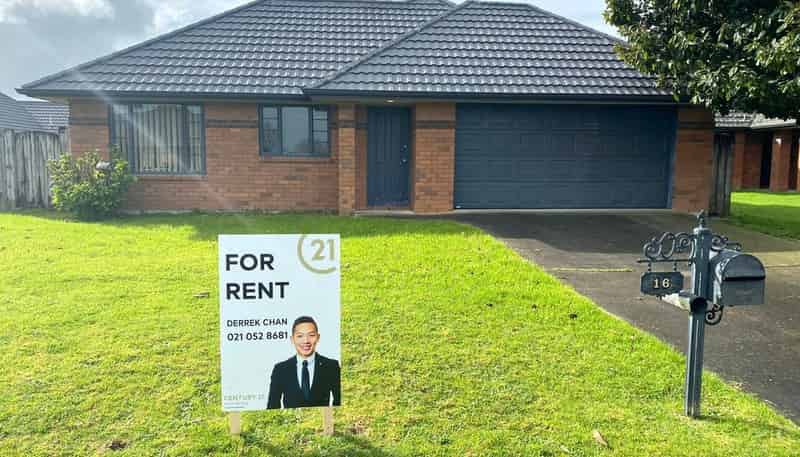 16 Old Park Place, Takanini