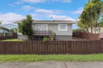 62 Forest Hill Road, Henderson