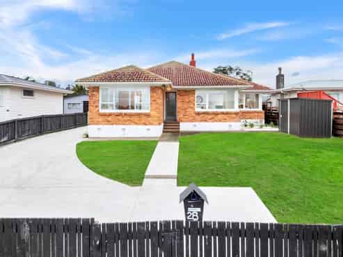 28 Alanbrooke Crescent, Avondale